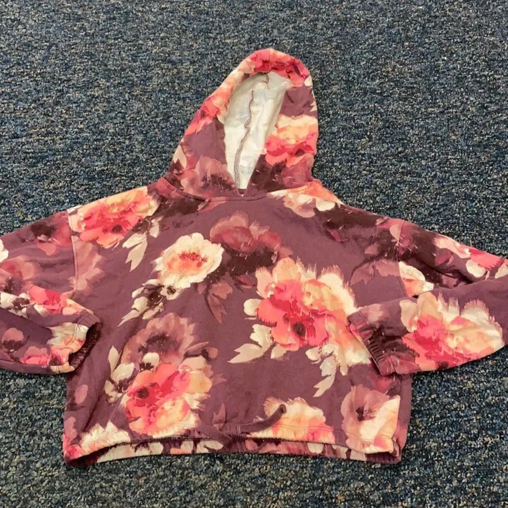 Old Navy Floral Sweat Shirt sz. 8